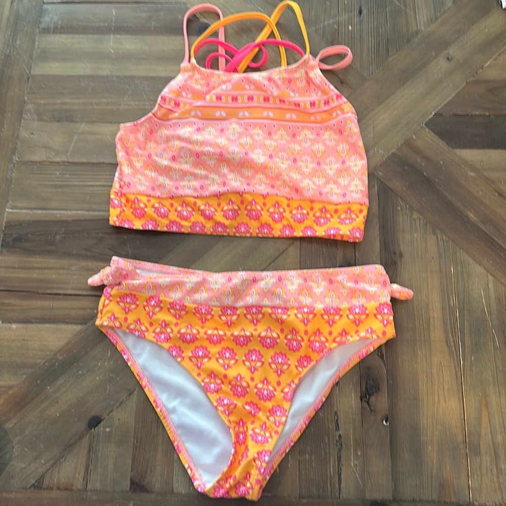 Like new girls swimsuit